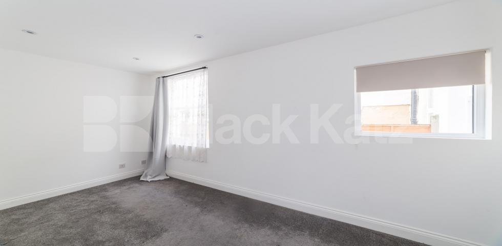 			New Instruction! Garden flat, 3 Bedroom, 1 bath, 1 reception Ground Floor Flat			 Imperial Road , Bounds Green / Wood Green